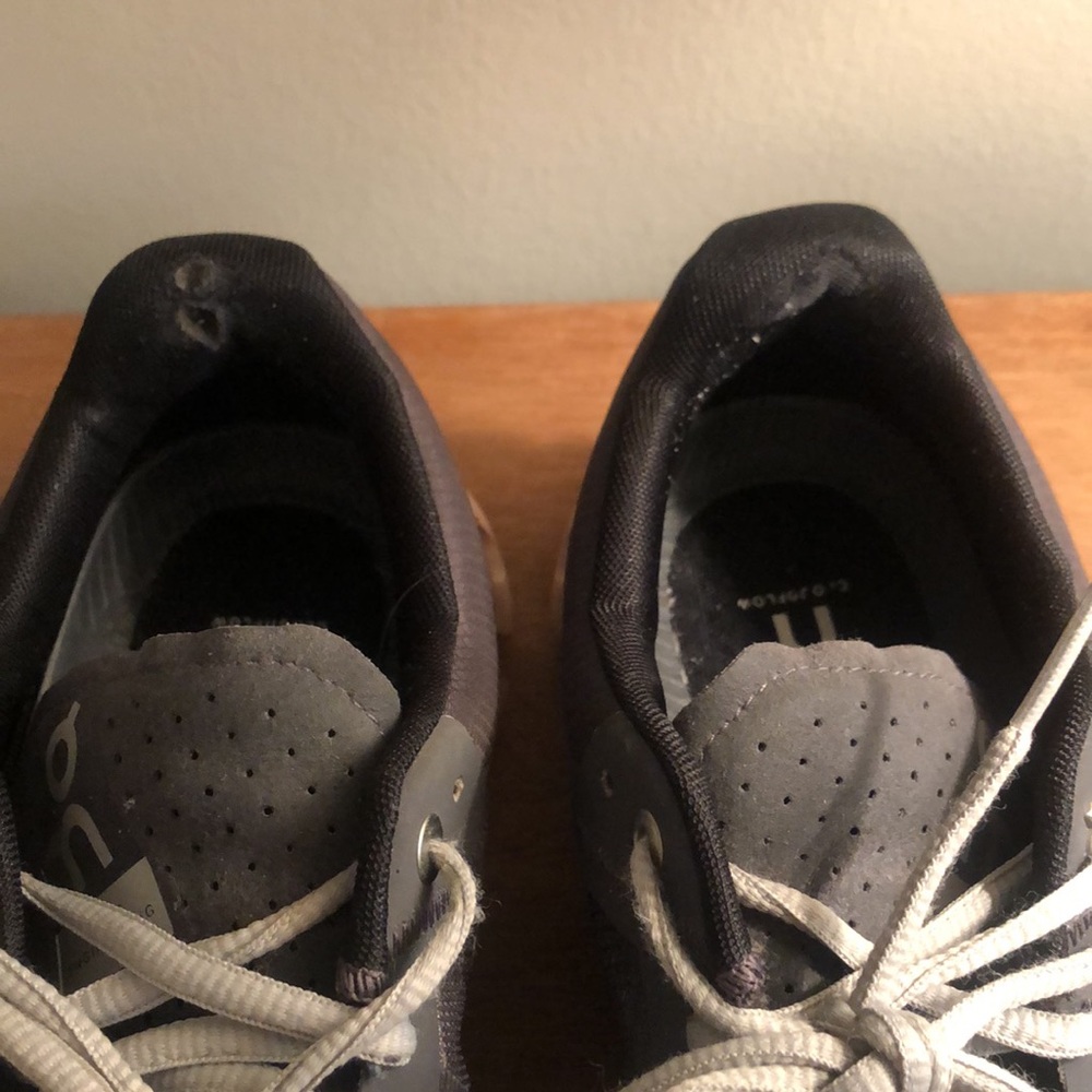 On Running Cloud sneakers - Picture 3 of 6